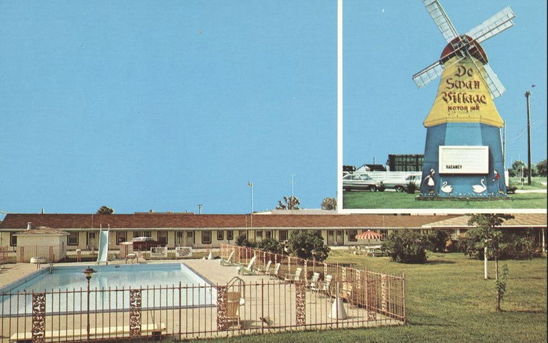 Belle Center Motel (De Swan Village Motor Inn) - Postcard For De Swan